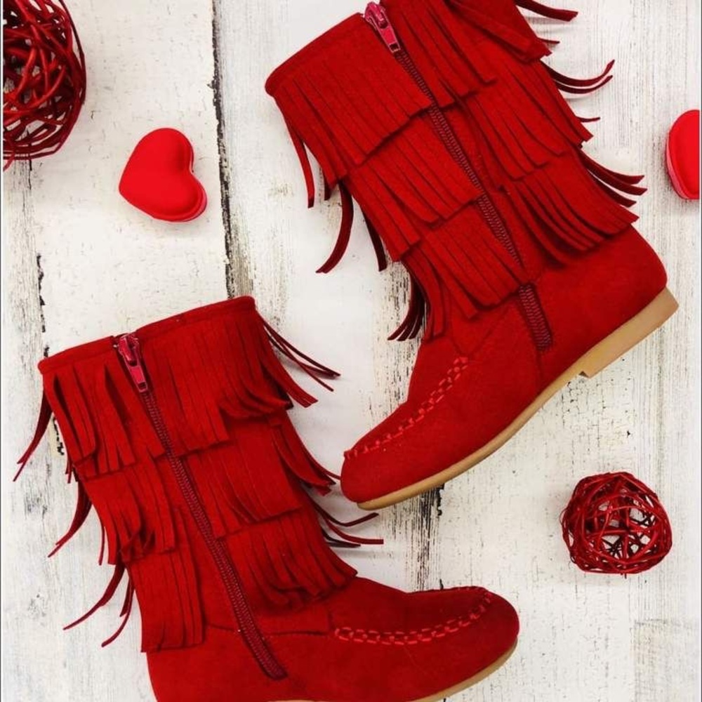 Girls faux suede tassel boots & matching hat